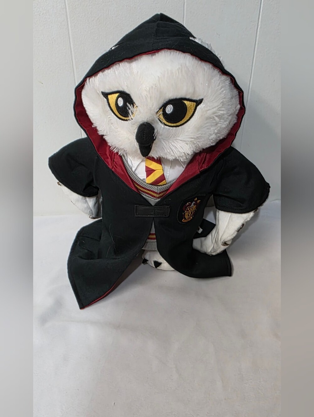Build-A-Bear Harry Potter Hedwig Snowy Owl In Gryffindor House Uniform & Robe
